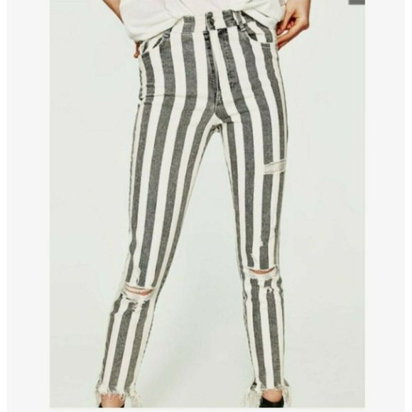 Zara Denim - Zara Trafaluc Denimwear Skinny Jeans Black White Stripe Distressed Raw Hem 4